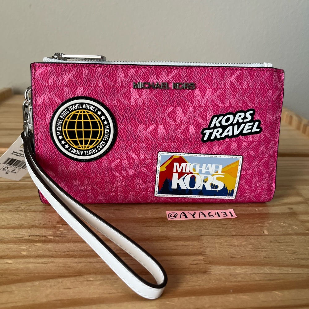 Michael Kors Jet set travel large double zip wristlet🎈🎈